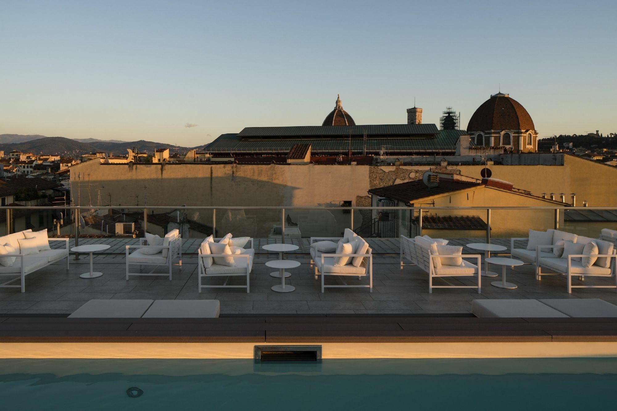 Hotel Glance In Florencia
